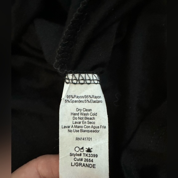 โจ Off-Shoulder Long Sleeve Blouse โ Black, NWT by 1.4.3 Story โจ - Picture 9 of 13